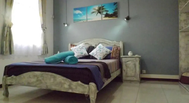 2 bedrooms appartement with sea view balcony and wifi at Flic en Flac