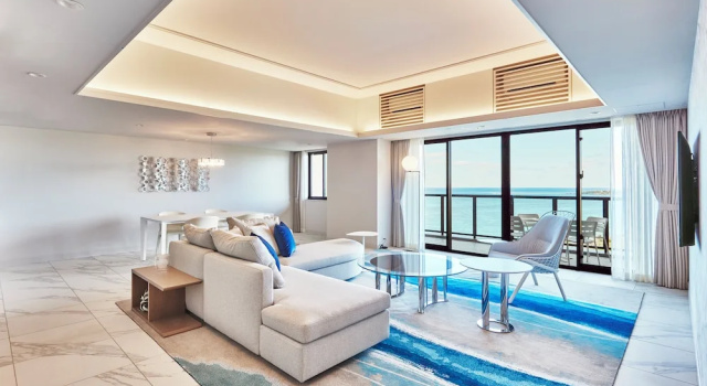 Люкс Deluxe с 2 комнатами с красивым видом из окна Hotel Shigira Mirage Beach Front