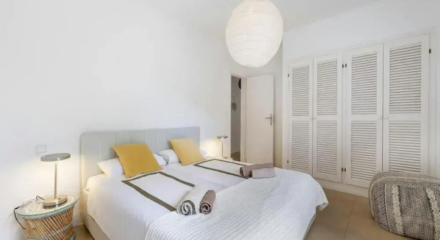 Tranquil Villa With Private Pool, Rezerwuj Willa Hotele w Majorka z parkingiem, Parking