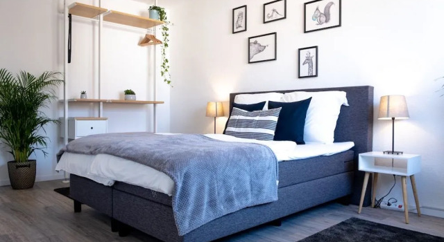 Helles Design-Appartement an der Messe, Забронировать Отель Рюттеншайд Эссен, рядом с Ботанический сад Гругапарк