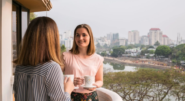 Luxo quarto com vista para o lago Hotel Tropical Daisy