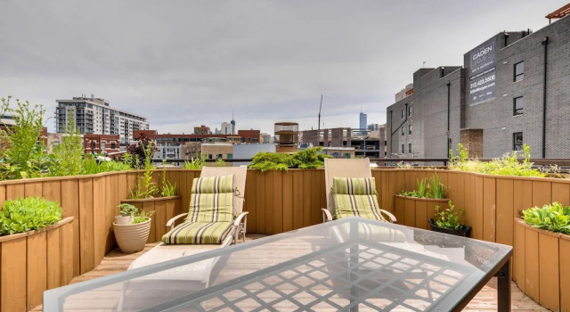 Номер Premium Chicago Townhome