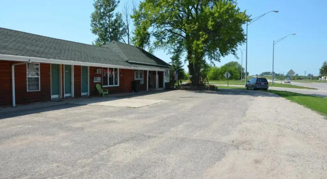 Northland Inn, Varaa Mini-hotelli Spirit Lake Iowa
