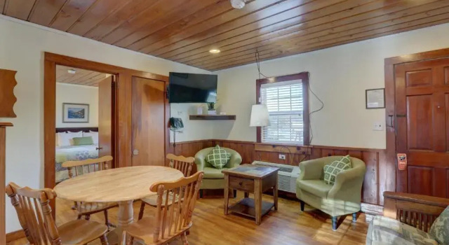 Семейная студия Cape Pines Motel