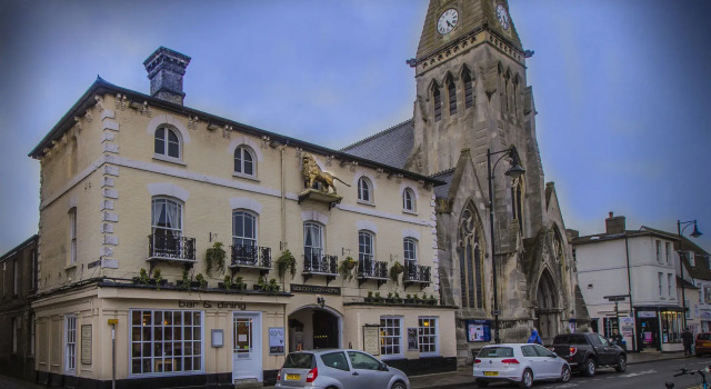 The Golden Lion Hotel, St Ives, Cambridgeshire - The Coaching Inn Group, Забронировать Отель Бизнес-отели Англии, 4* 5*