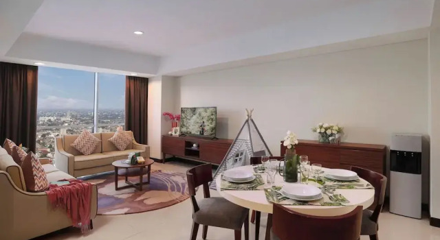Апартаменты Premier с 3 комнатами Somerset Kencana Jakarta