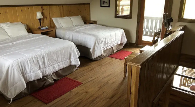 Шале с красивым видом из окна Great Northern Resort