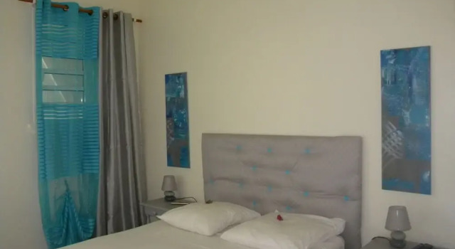 Domaine de May, Boek Appartementenhotel Hotels in Grande-Terre met parkeren, Parkeren