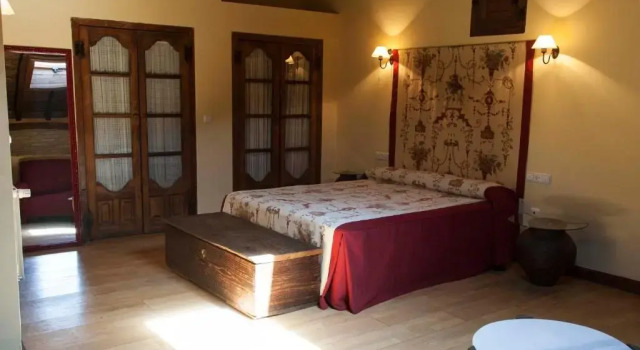 Полулюкс Casa Rural con encanto "Los Postigos"