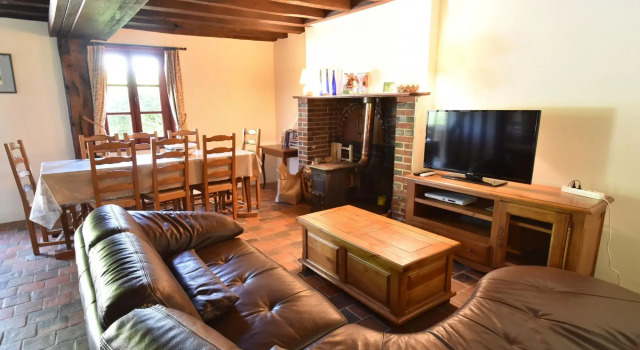 Weekend Escape in Saint-Maurice, Book Hotel Saint-Maurice-sur-Aveyron Centre