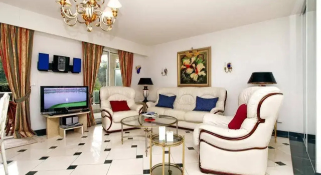 Riviera Home, Rezervasyon Otel Mimosa Road otoparklı oteller, Otopark