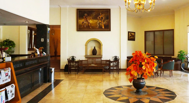 Candisari Hotel & Resto, Réserver Hôtel Hôtels à Central Java avec parking, Parking