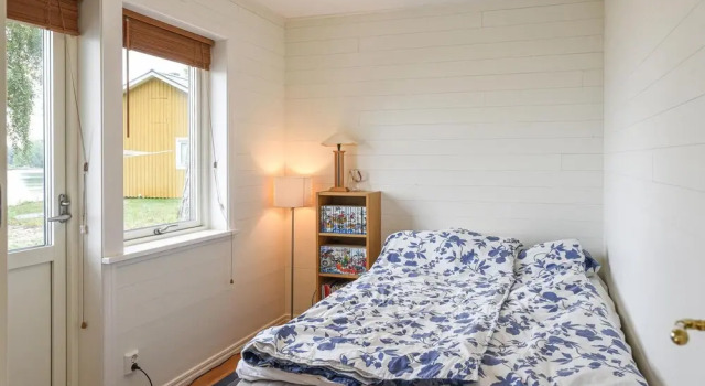 Stunning Home In Mellerud, Book Hotel Mellerud 