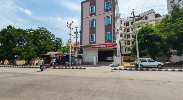 KVR Deluxe Residency, Rezerwuj Hotel Hotele w Andhra Pradesh z parkingiem, Parking