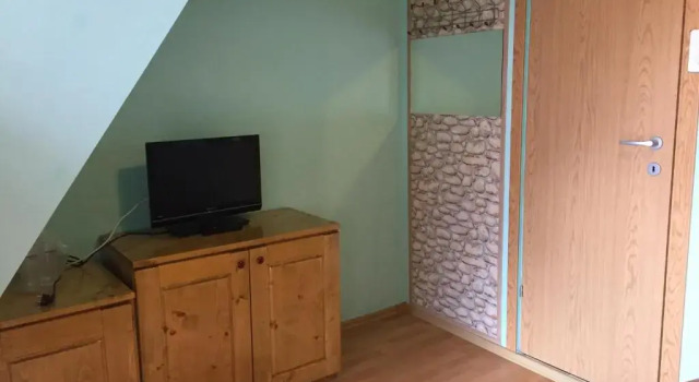 Двухместный номер Standard Мансарда с видом на горы Pensiunea Aurora - Great hostel Voineasa