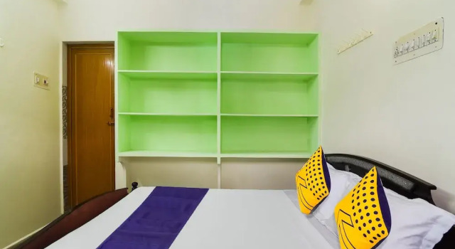 SPOT ON 44158 Madarasu Smart Homes, Rezerwuj Hotel Tirupati Andhra Pradesh