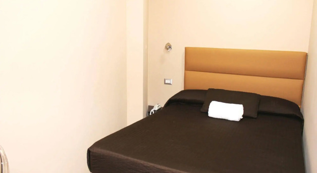 Daplace - Hotel Gran Torino Suites, Забронировать Отель Отели Рима с парковкой, рядом с Станция метро Manzoni, Парковка