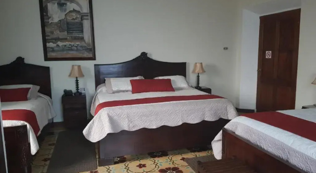 Трёхместный номер Standard Hotel Aurora