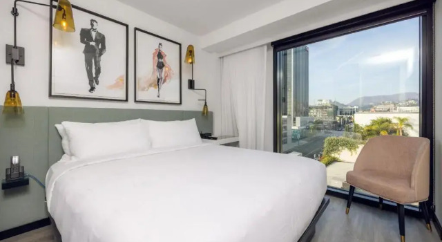 Двухместный номер Accessible The Godfrey Hotel Hollywood