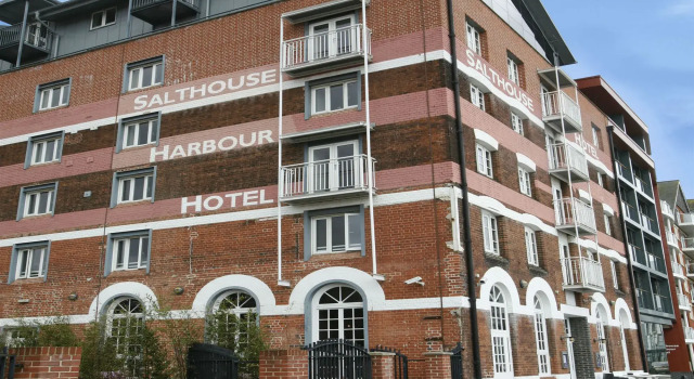 Salthouse Harbour Hotel and Spa, Забронировать Отель Отели Ипсвича с парковкой, рядом с Арка и дом Джин Инджелоу, Парковка
