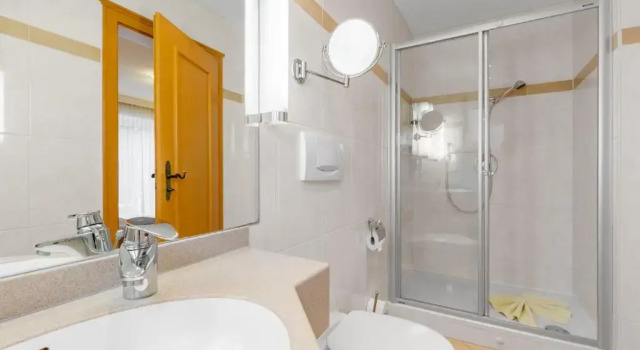 Четырёхместный номер Standard с балконом Landhotel Gabriele