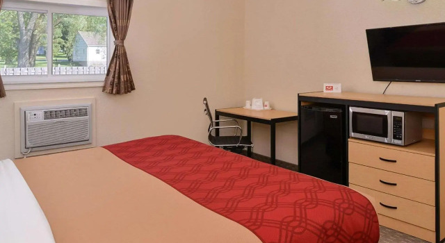 Двухместный номер Standard c 1 комнатой Econo Lodge Rochester I-90 & I-390