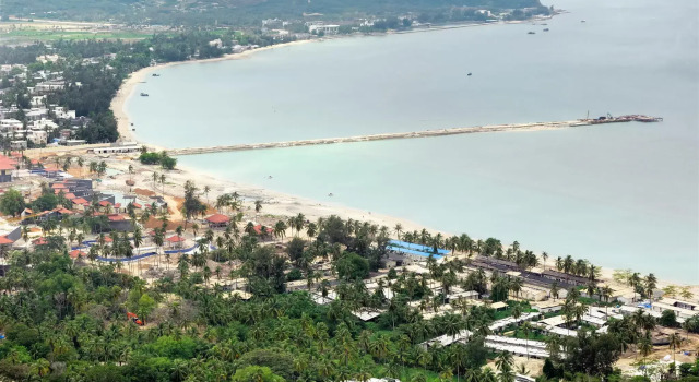 Sanya Beach Flower Family Hotel, Book Hotel Sanya Hainan