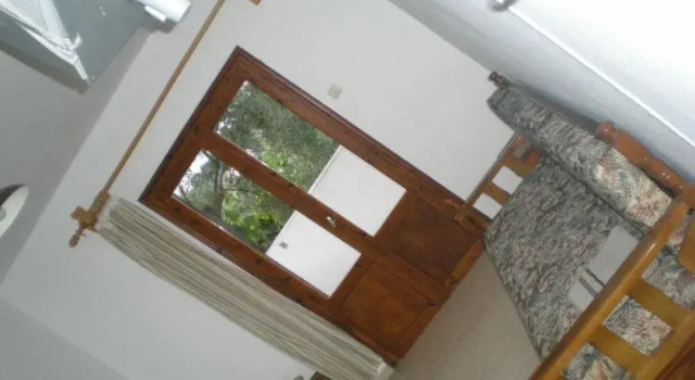 Kirimis Studios, Prenota Hotel Troulos 