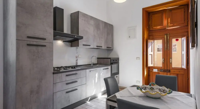 Zanzibar Guesthouse, Забронировать Отель Отели Авола с парковкой, Парковка