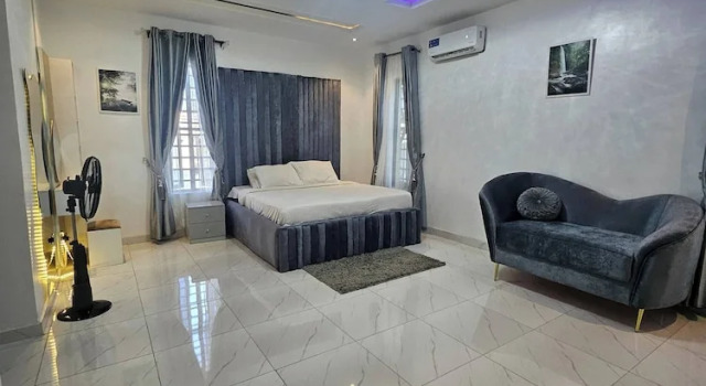 Коттедж Luxury 5 Bedrooms Duplex With Swimming Pool