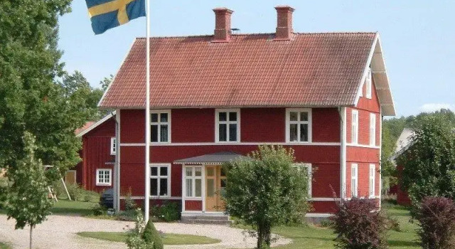 Annas Hus Bed & Breakfast, Забронировать Отель Линдесберг Бергслаген
