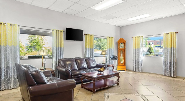 Days Inn by Wyndham Huntington, Rezerwuj Hotel Pea Ridge 