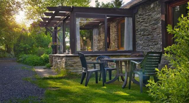 La Petite Maison, Забронировать Отель Бьевр Land of the High Lesse