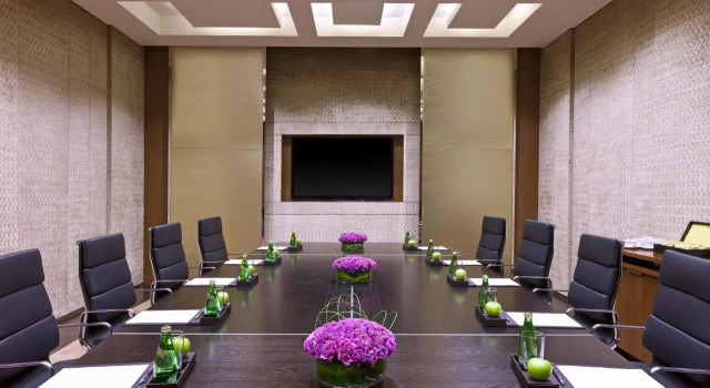 Sheraton Beijing Dongcheng, Забронировать Отель Отели Пекина 5 звезд, рядом с Торговый комплекс Oriental Plaza, 5*