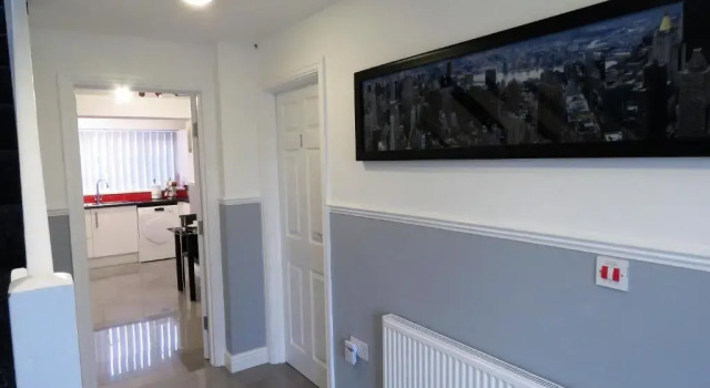 Коттедж StayNEC Moat House Birmingham - For Company, Contractor and Leisure Stays - NEC, HS2, JLR, Airport