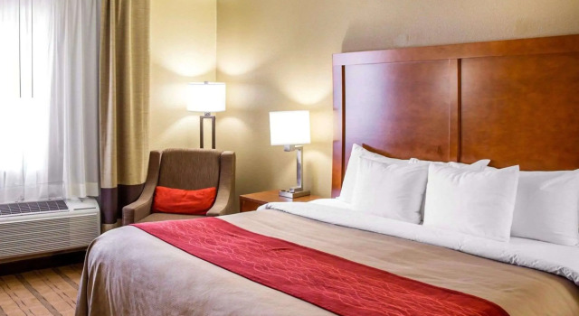Двухместный номер Standard Comfort Inn & Suites Coralville - Iowa City near Iowa River Landing
