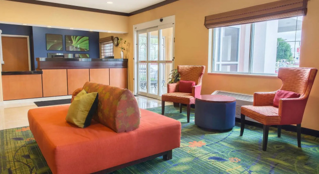 Fairfield Inn Fargo, Book Hotel Fargo North Dakota