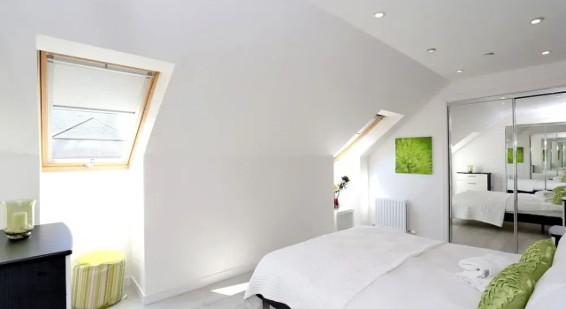 Amazing Aberdeen Home Close to the City Centre, Забронировать Отель Отели Абердина с парковкой, рядом с St Mary's Cathedral, Парковка