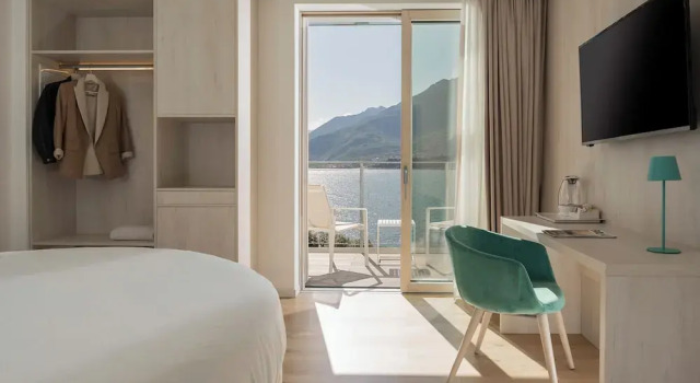 Двухместный клубный номер Standard с балконом и с частичным видом Hotel Regina