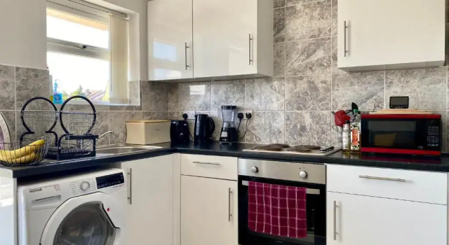 Cosy Flat - Access to City Centre/Airport/Stadiums