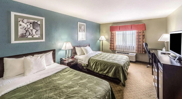 Четырёхместный номер Standard Blisspoint Inn Columbia City