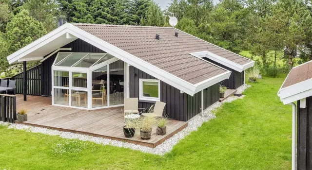 Коттедж 4 star holiday home in Løkken