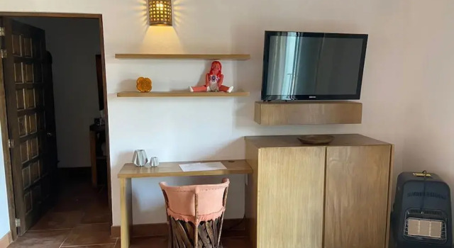 Четырёхместный номер Standard с балконом и с видом на сад Quiote Guest House by Homelyrooms