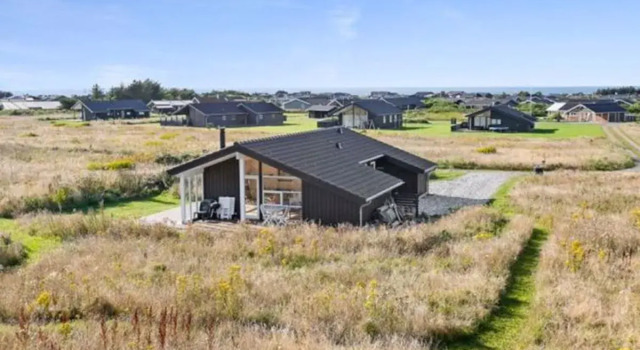 "Rezzo" - 400m from the sea in NW Jutland, Rezervovat Hotel Hjorring 