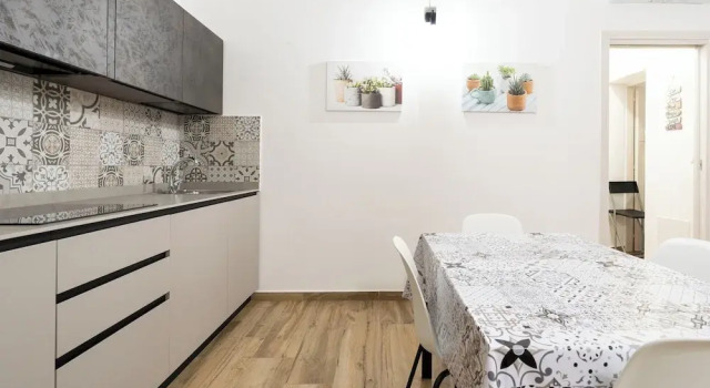 Апартаменты Classic Nicolaus 204 - Brown & Grey Rooms by Wonderful Italy