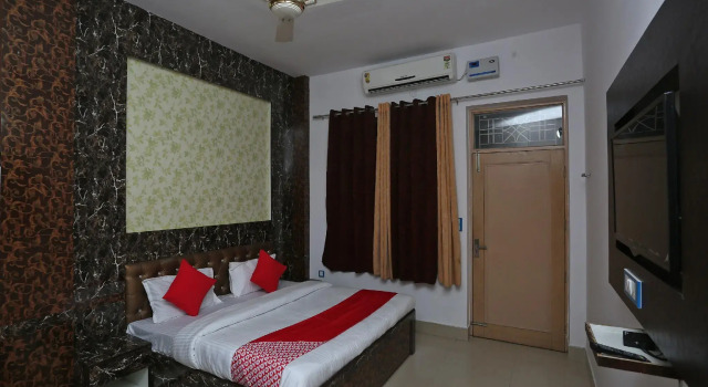 OYO 29415 Hotel Ocean Blue, Rezervovat Hotel Roorkee Uttarakhand