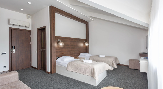 Силичи, Reservar Hotel Logoisk Lahojsk District
