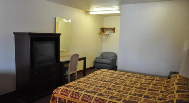 Номер Standard California Suites Motel