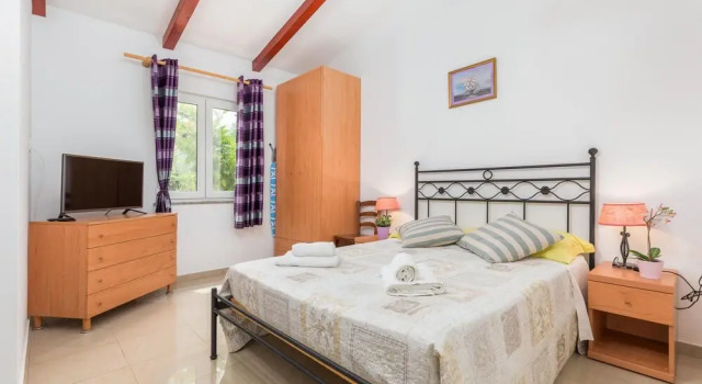 Awesome Home in Rovinj With 2 Bedrooms, Wifi and Outdoor Swimming Pool
