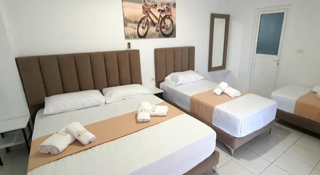 Четырёхместный номер Standard Hotel de Ksamil